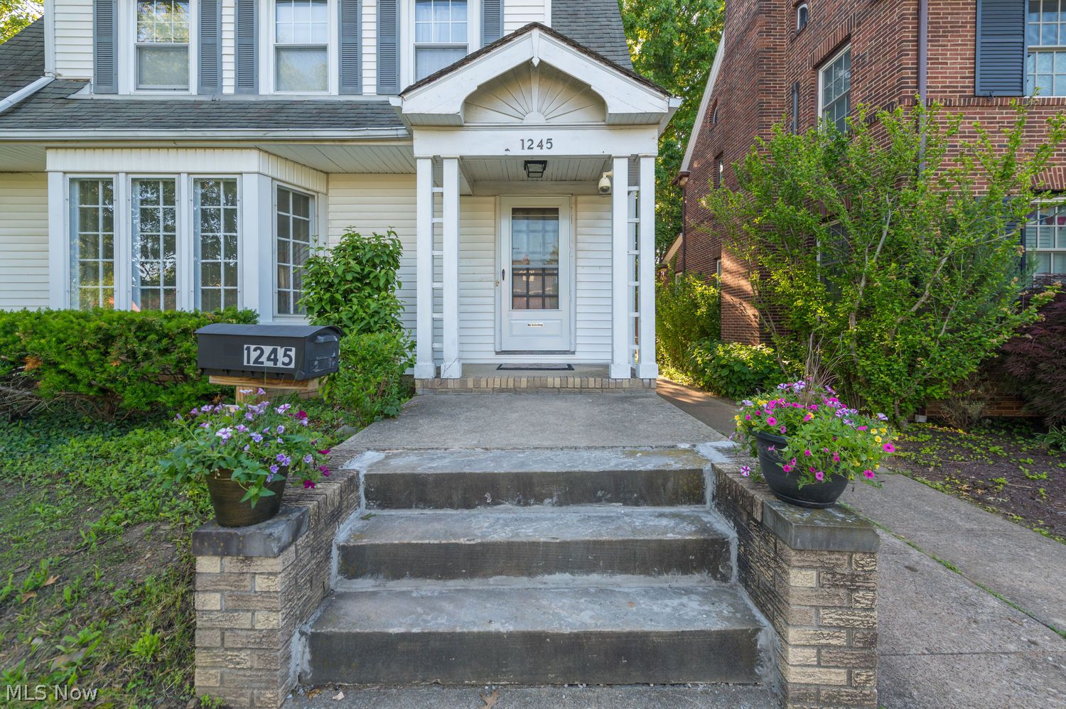 1245 Bunts Road Lakewood OH 44107