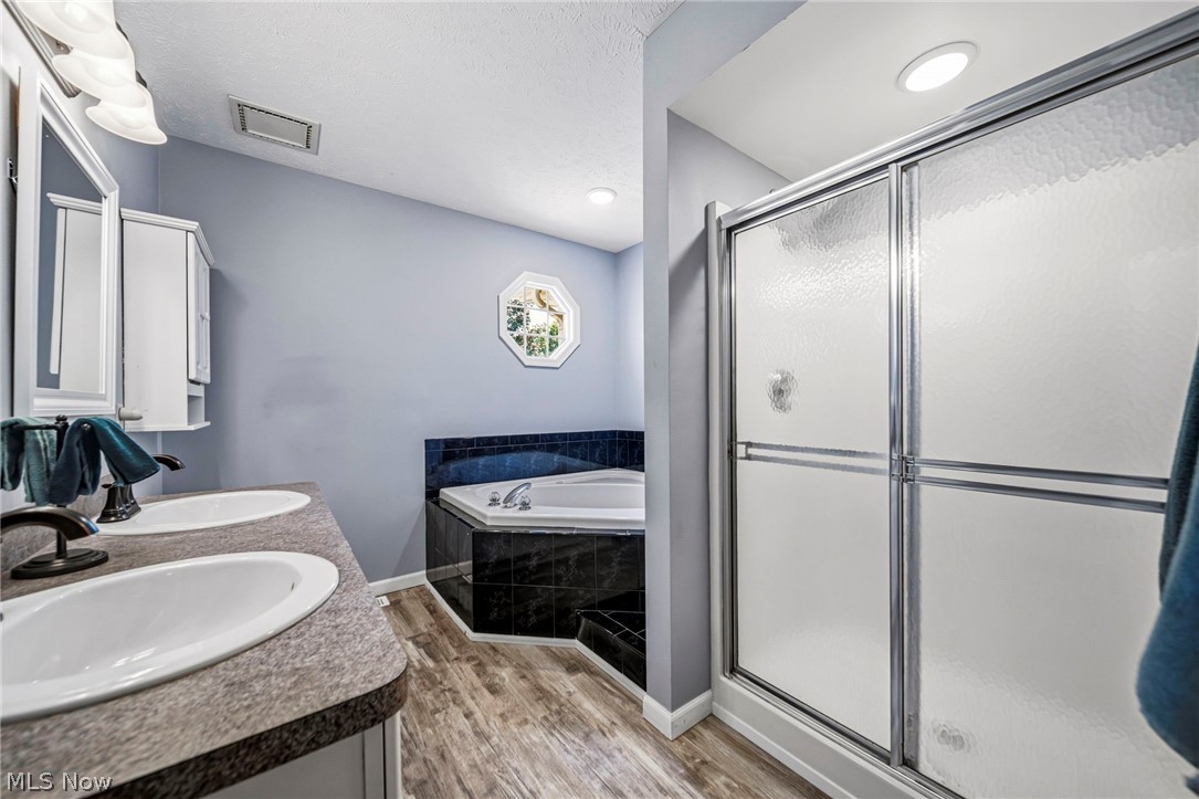 5160 Deer Ridge Mentor OH 44060