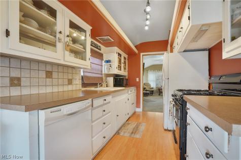 1524 24th Street NW Canton OH 44709