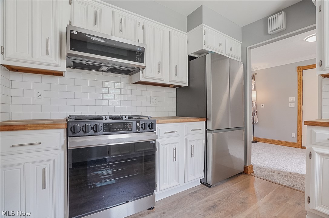 4160 Columbia Road North Olmsted OH 44070