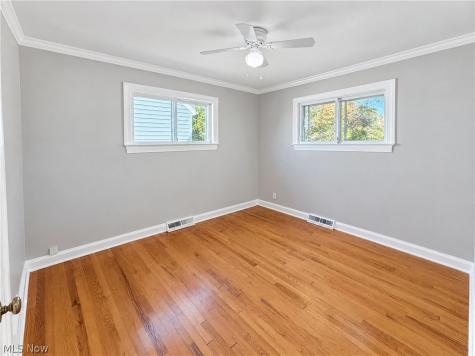24601 Stephen Avenue Euclid OH 44123