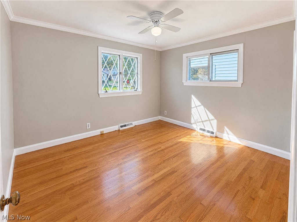 24601 Stephen Avenue Euclid OH 44123