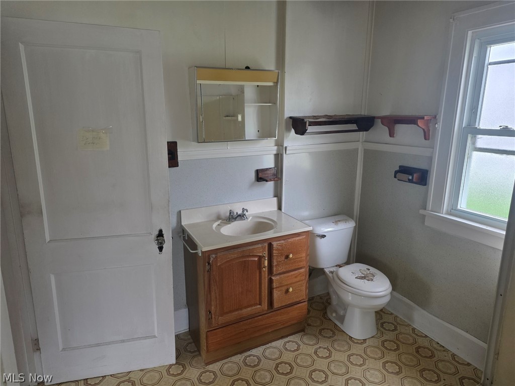 5663 N Ridge W Saybrook OH 44004