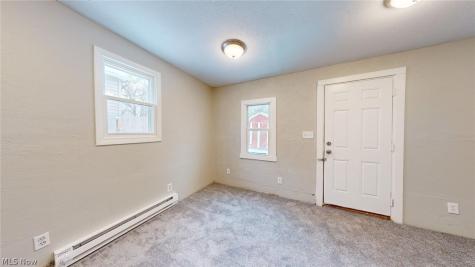 4572 Niessen Court Cleveland OH 44109