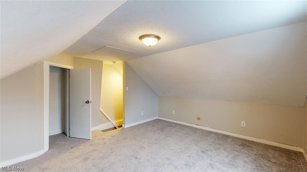4572 Niessen Court Cleveland OH 44109