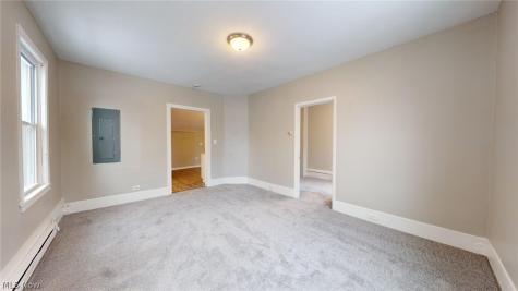 4572 Niessen Court Cleveland OH 44109