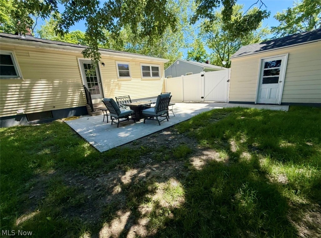 1793 Lealand Avenue Poland OH 44514