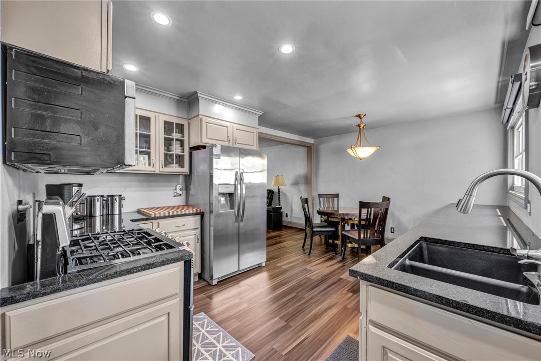 1793 Lealand Avenue Poland OH 44514