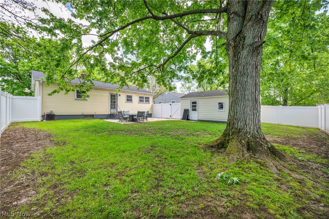 1793 Lealand Avenue Poland OH 44514