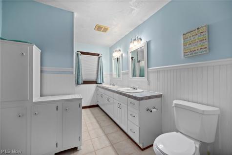 27258 Cook Road Olmsted Twp OH 44138