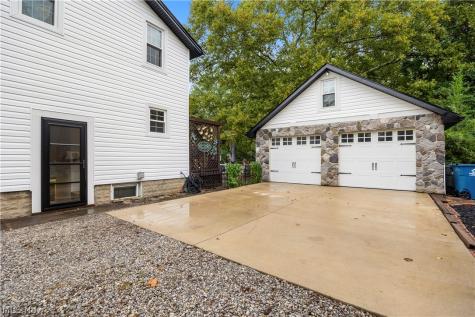 27258 Cook Road Olmsted Twp OH 44138
