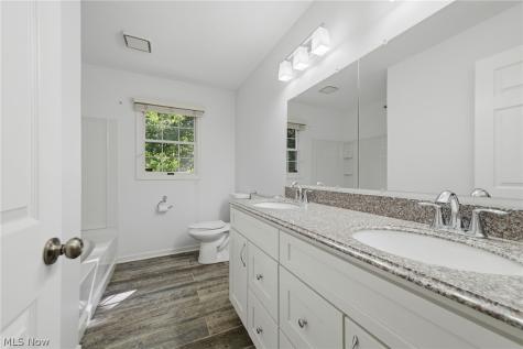 5826 Garth Circle NW Canton OH 44718