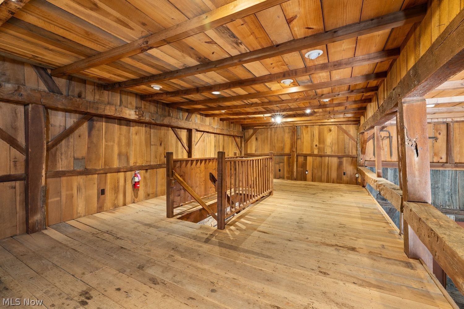 697 County Road 1302 Ashland OH 44805