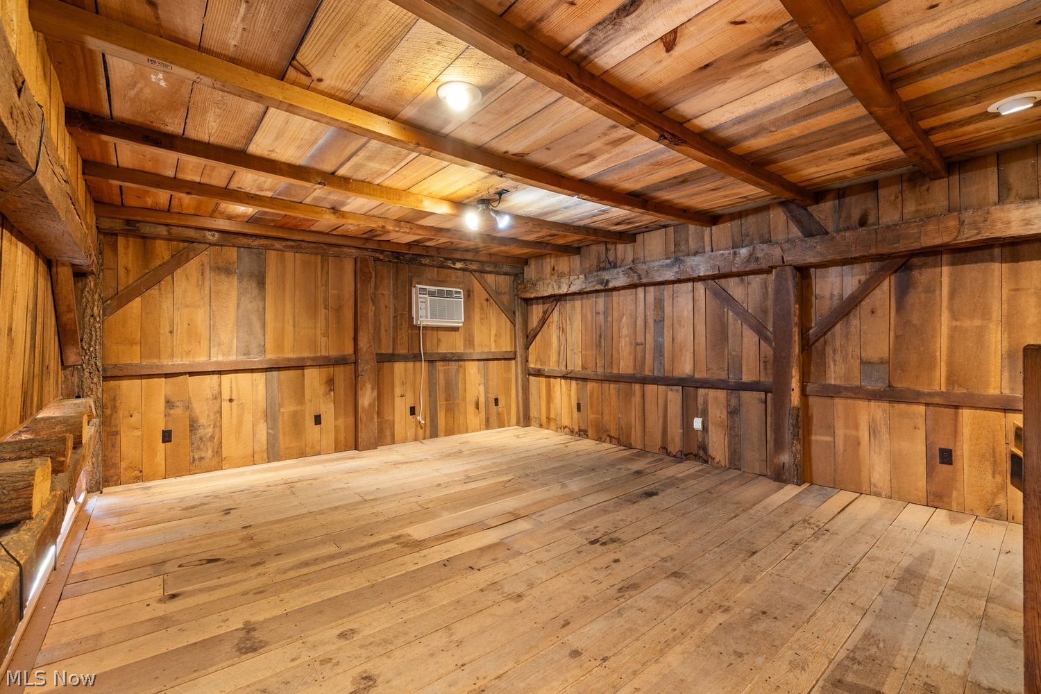 697 County Road 1302 Ashland OH 44805