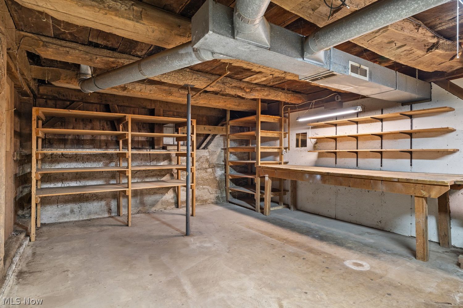 697 County Road 1302 Ashland OH 44805