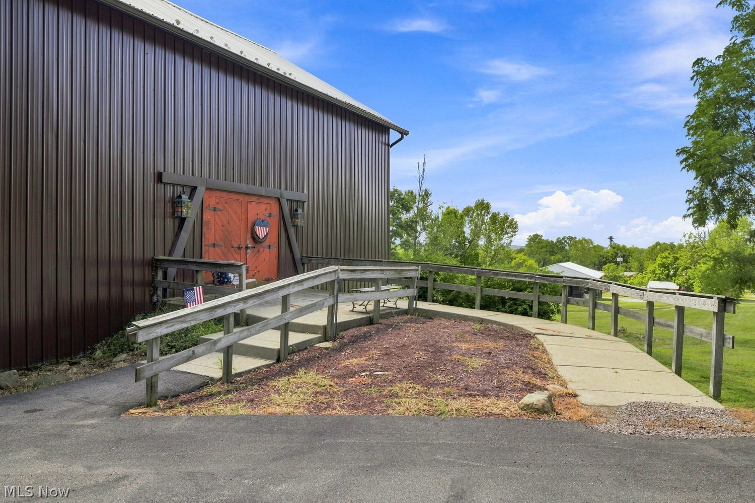 697 County Road 1302 Ashland OH 44805