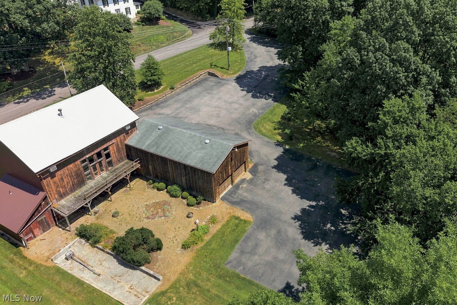 697 County Road 1302 Ashland OH 44805