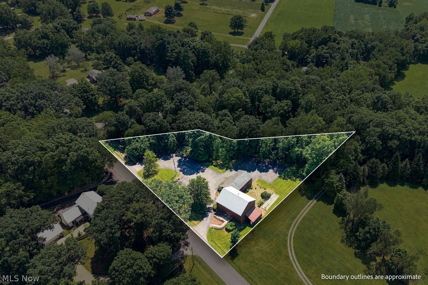 697 County Road 1302 Ashland OH 44805