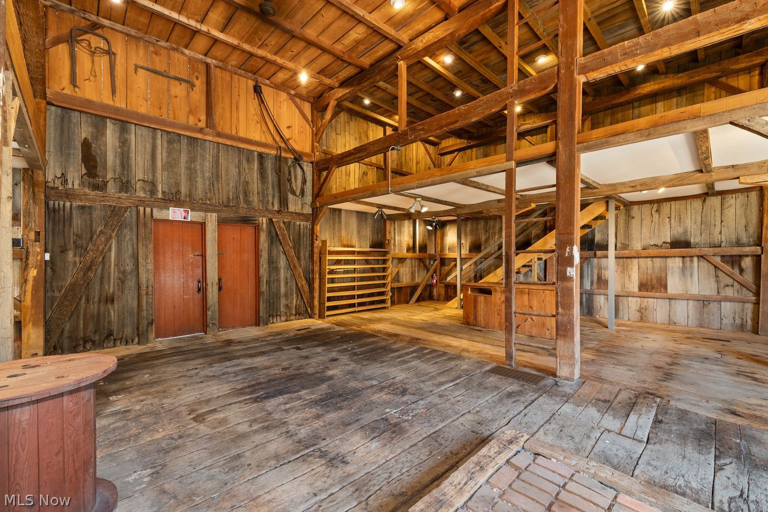 697 County Road 1302 Ashland OH 44805