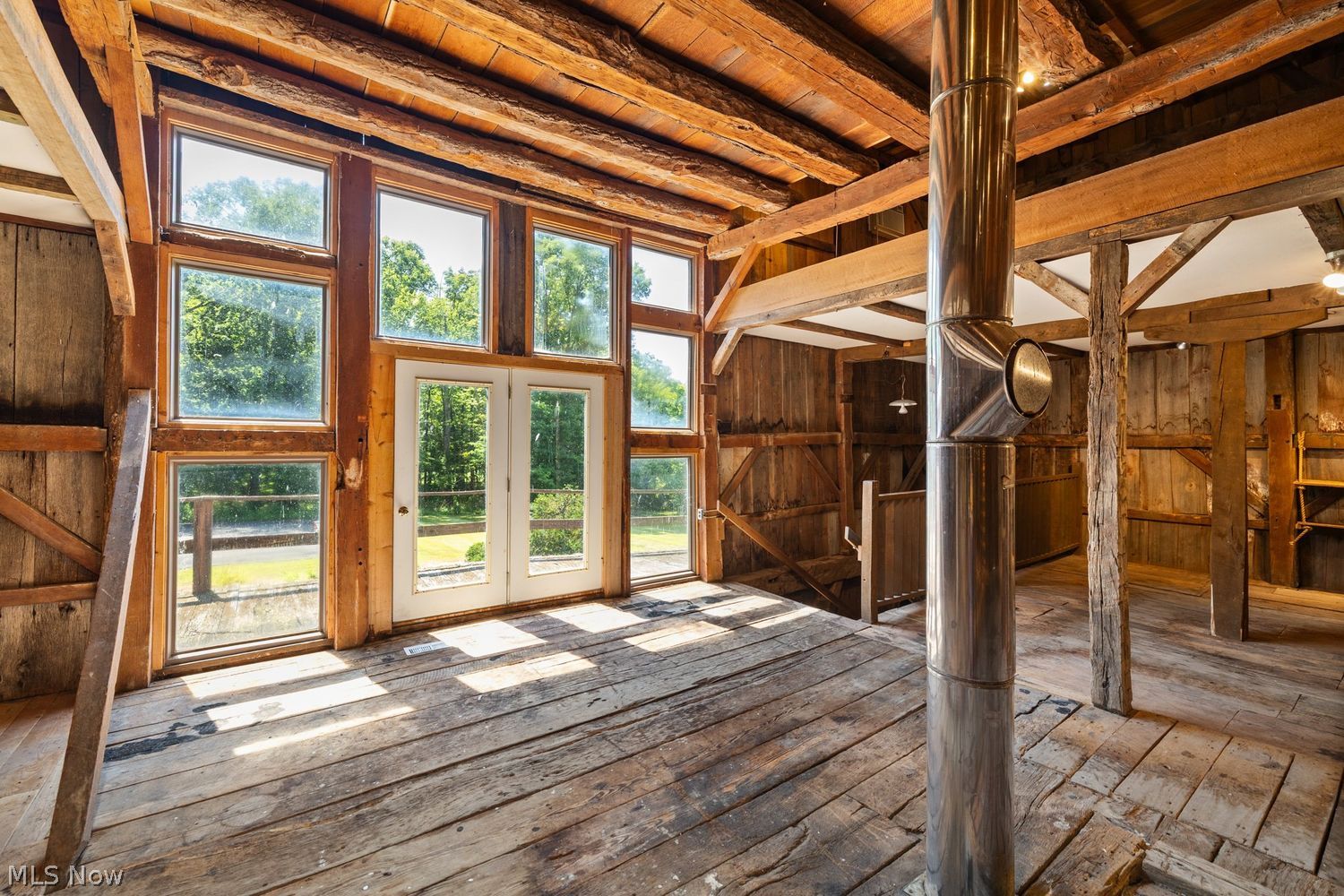 697 County Road 1302 Ashland OH 44805