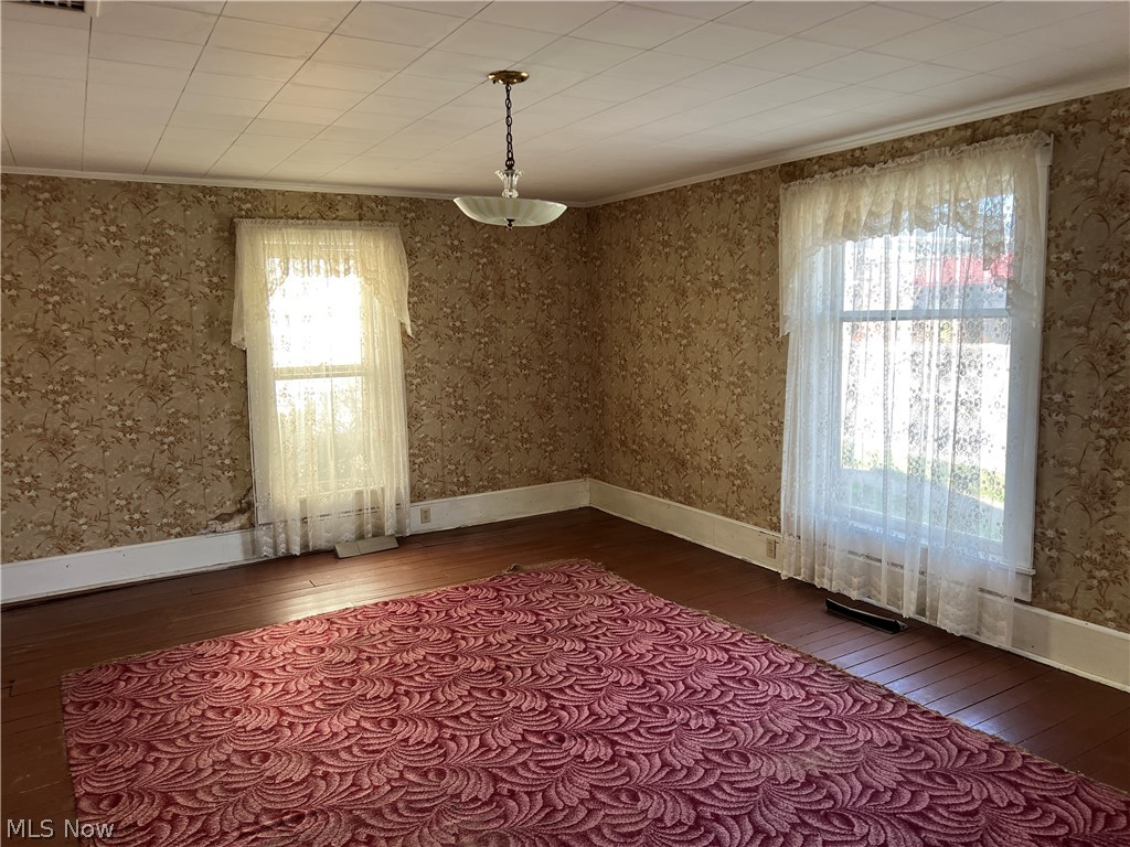 984 W Main Street Sugarcreek OH 44681