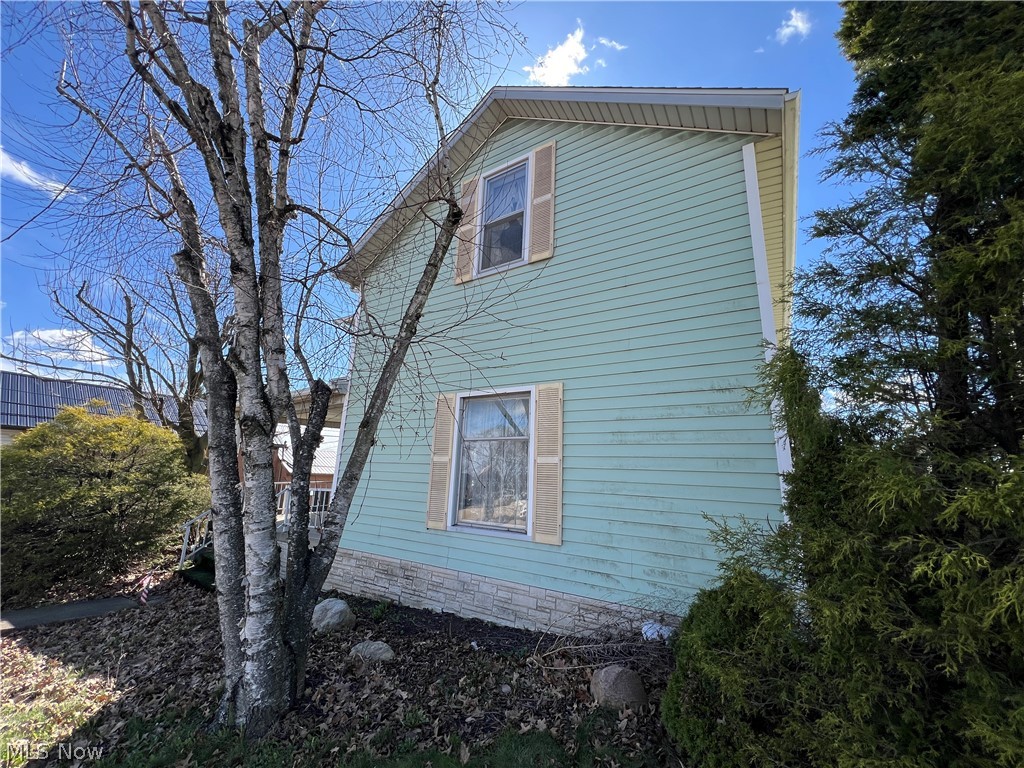 984 W Main Street Sugarcreek OH 44681
