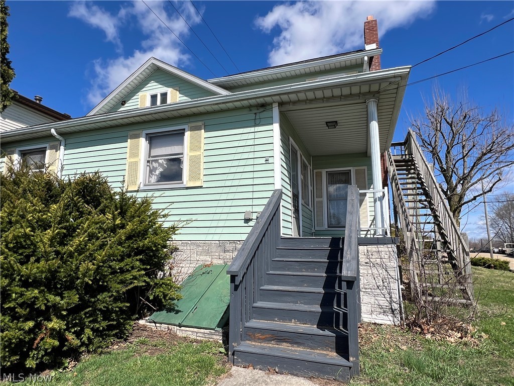 984 W Main Street Sugarcreek OH 44681