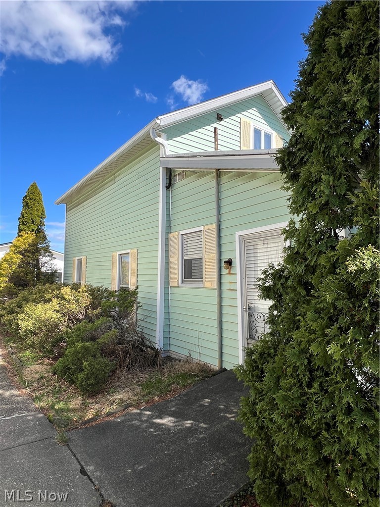 984 W Main Street Sugarcreek OH 44681