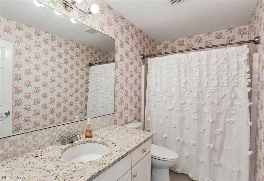 32725 Albion Drive Avon Lake OH 44012