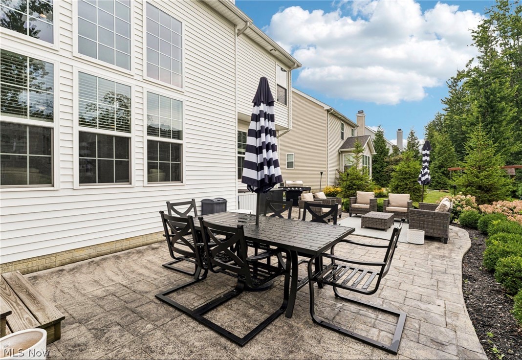 32725 Albion Drive Avon Lake OH 44012