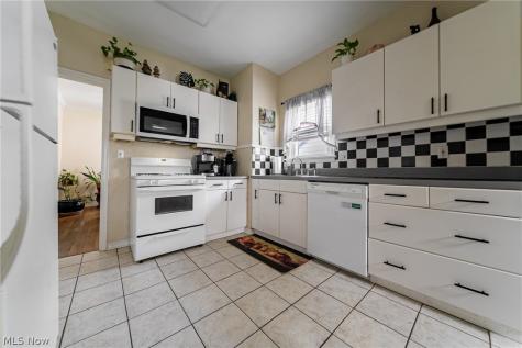 1207 Irene Road Lyndhurst OH 44124