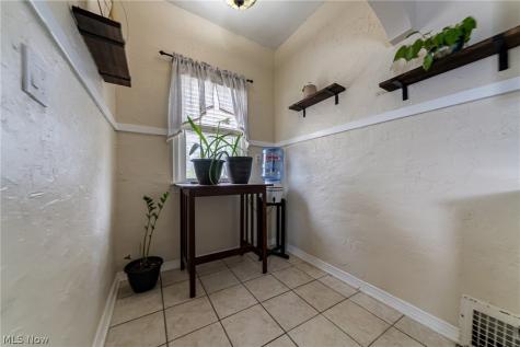 1207 Irene Road Lyndhurst OH 44124