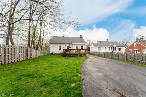 1207 Irene Road Lyndhurst OH 44124