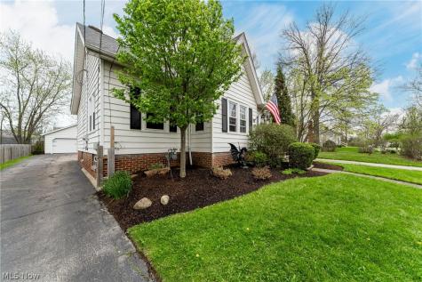 1207 Irene Road Lyndhurst OH 44124