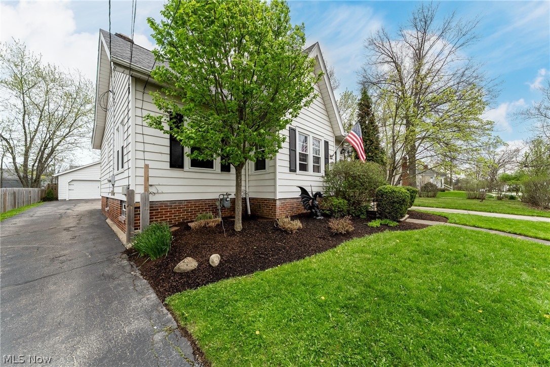 1207 Irene Road Lyndhurst OH 44124