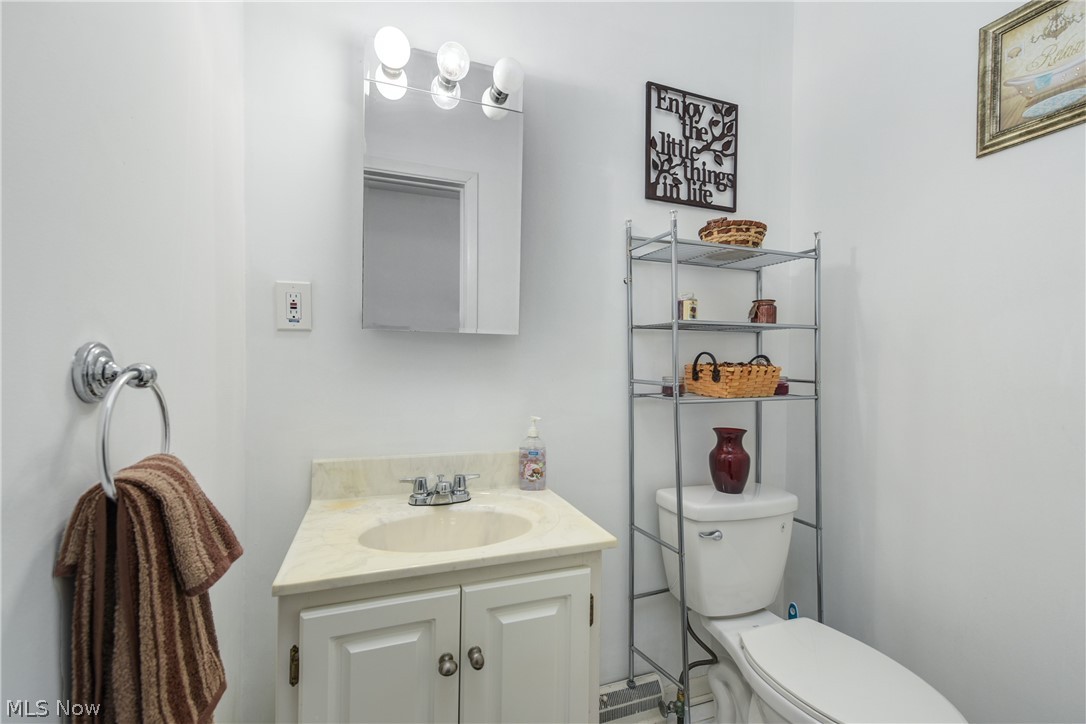 362 Hamilton Circle Elyria OH 44035