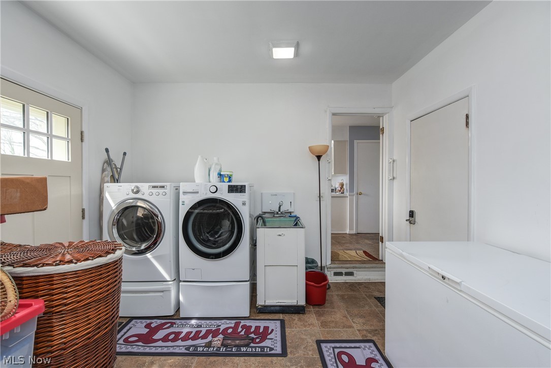 362 Hamilton Circle Elyria OH 44035