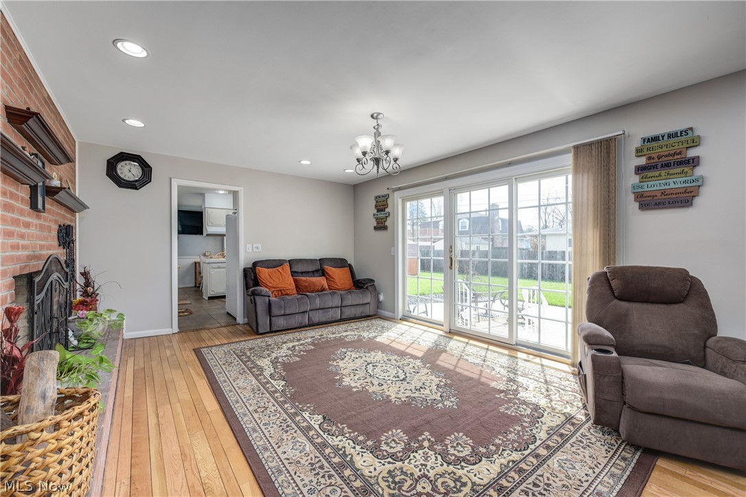 362 Hamilton Circle Elyria OH 44035
