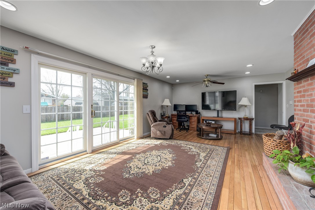 362 Hamilton Circle Elyria OH 44035