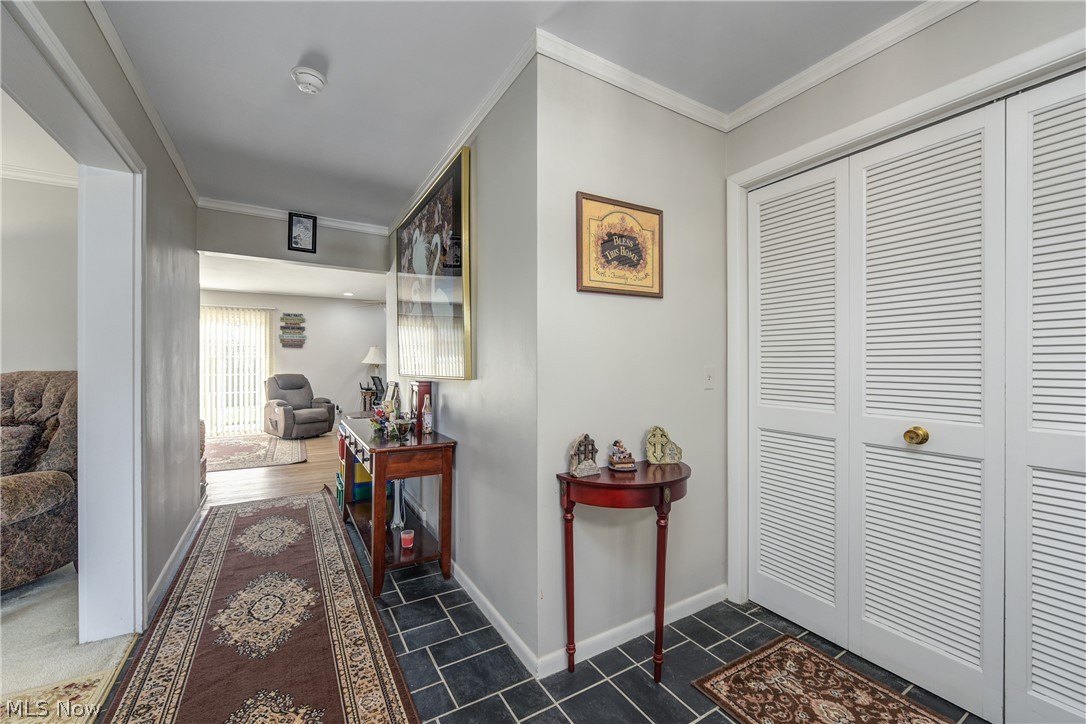 362 Hamilton Circle Elyria OH 44035