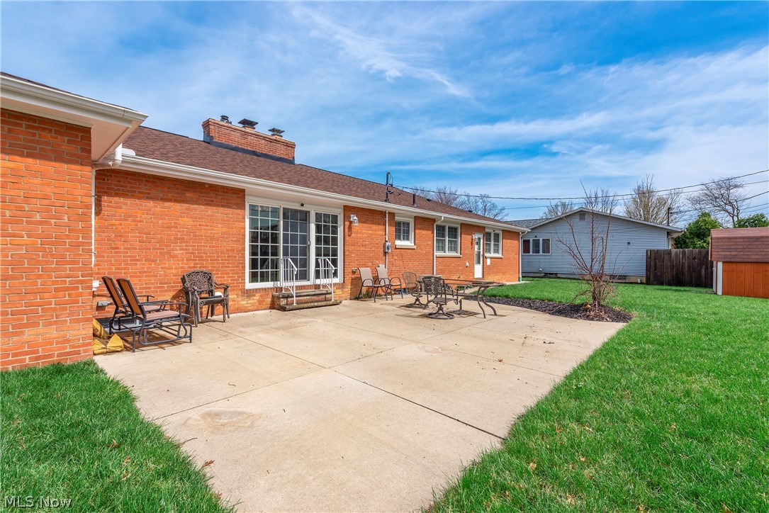362 Hamilton Circle Elyria OH 44035