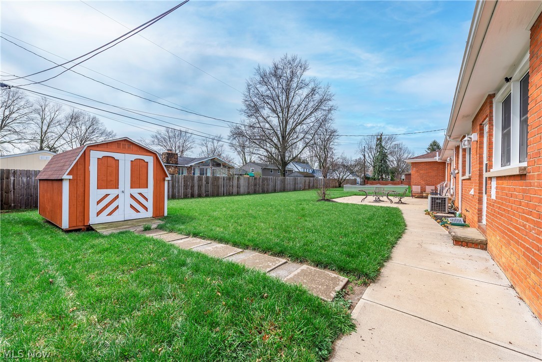 362 Hamilton Circle Elyria OH 44035