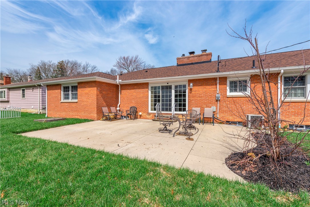 362 Hamilton Circle Elyria OH 44035