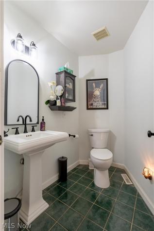 3522 Lovers Lane Ravenna OH 44266