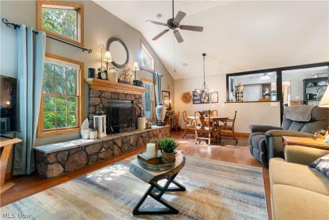 3522 Lovers Lane Ravenna OH 44266