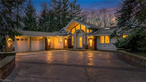 34040 Sherbrook Park Drive Solon OH 44139