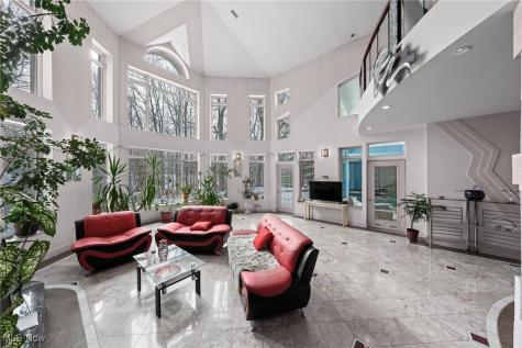 34040 Sherbrook Park Drive Solon OH 44139