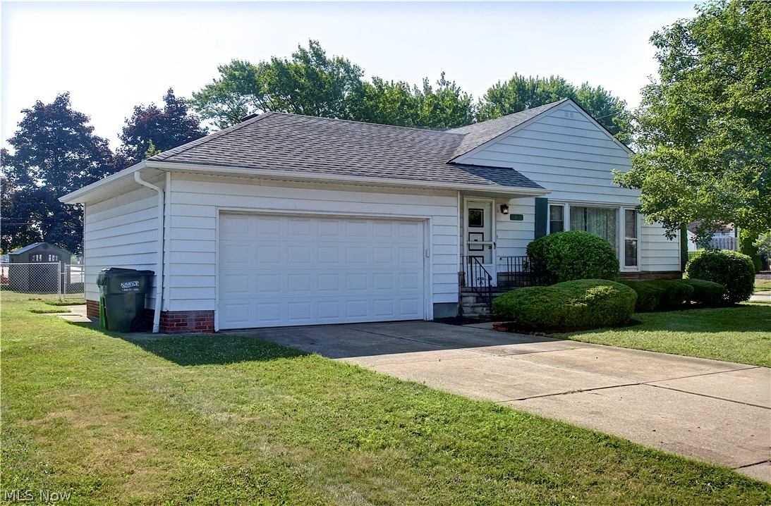 1679 Chelmsford Road Mayfield Heights OH 44124
