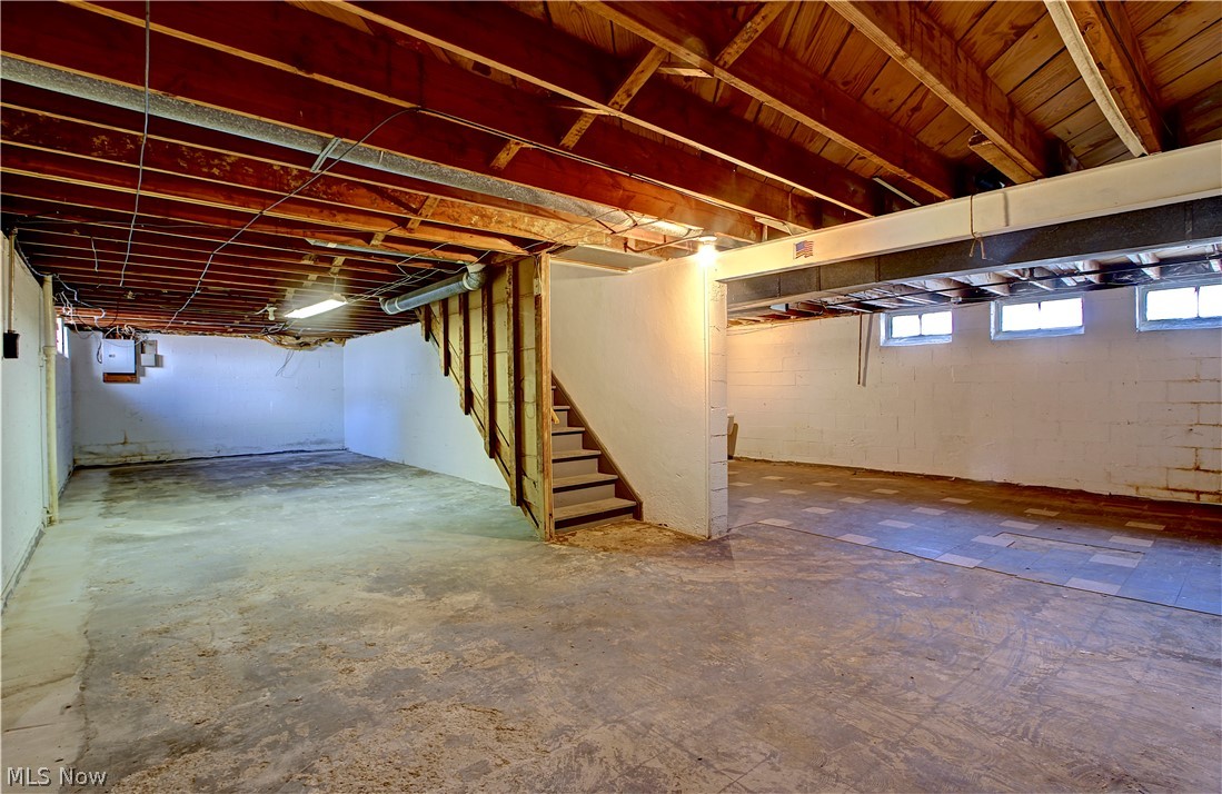 1679 Chelmsford Road Mayfield Heights OH 44124