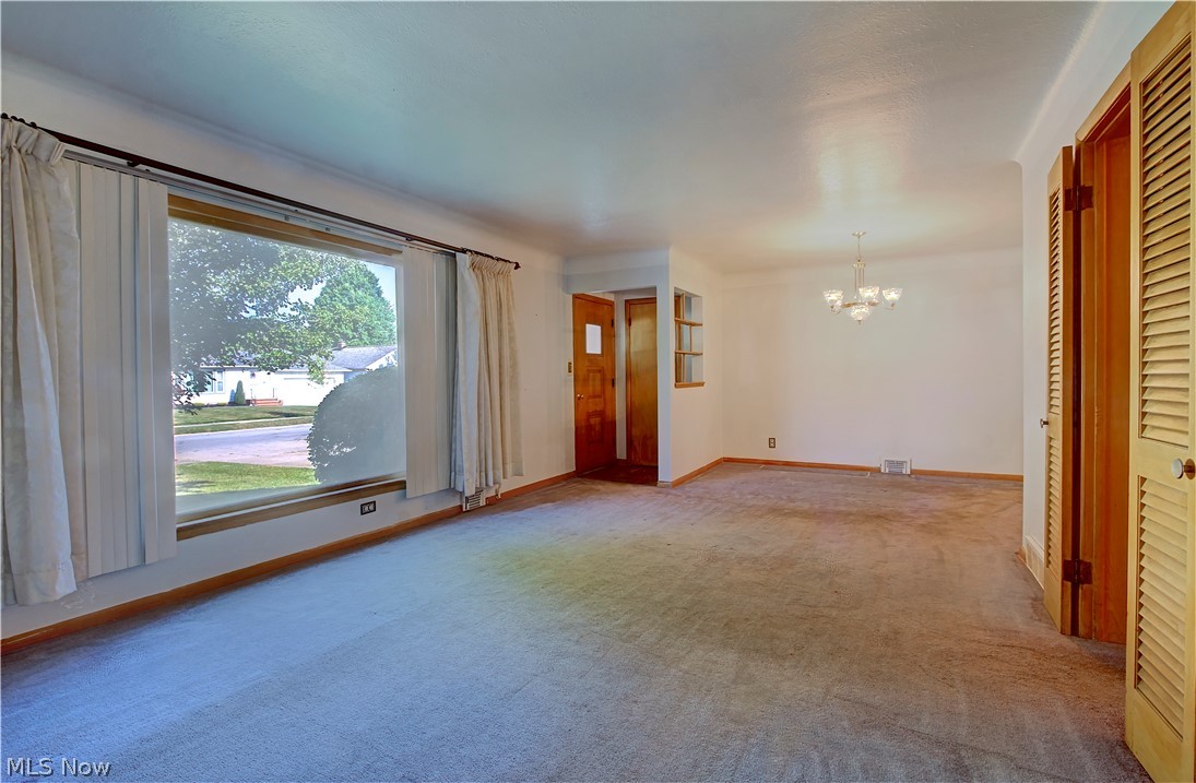 1679 Chelmsford Road Mayfield Heights OH 44124